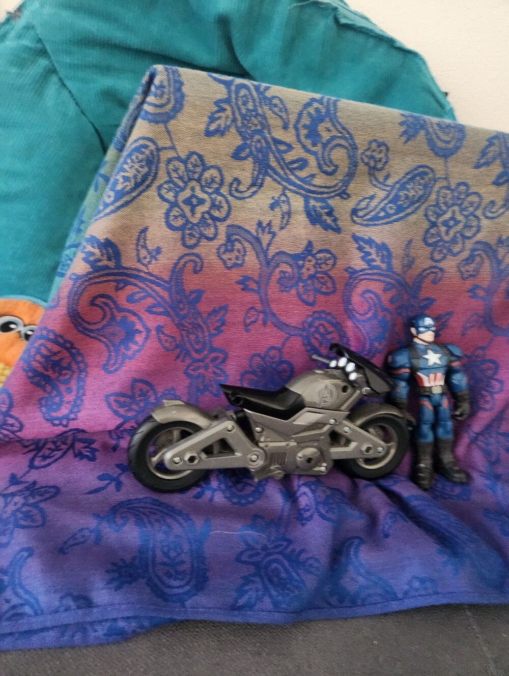 Captain America Motorcycle Set Winter Soldier Disney Marvel Toybox Action Figure